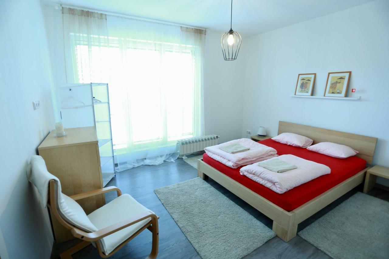 Sentis Hotel Uzhhorod Exterior photo